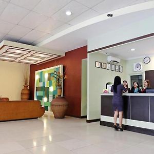 Holiday Spa Hotel